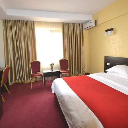 Hotel Ancor ブカレスト エクステリア 写真