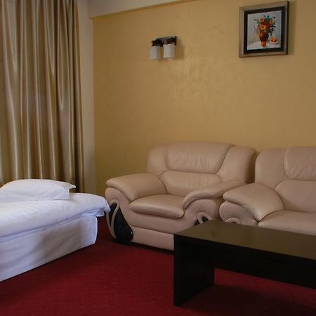 Hotel Ancor ブカレスト エクステリア 写真