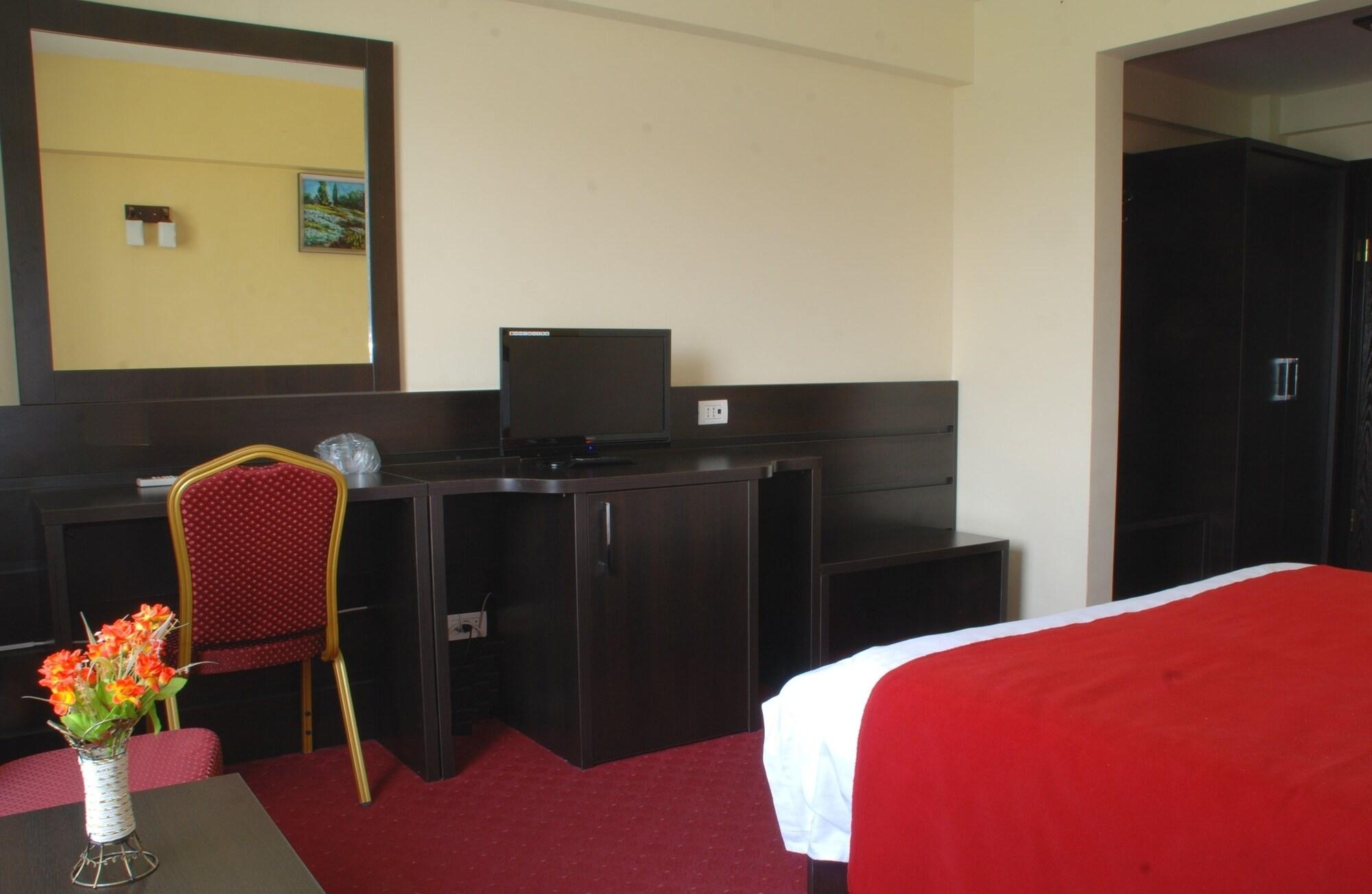 Hotel Ancor ブカレスト エクステリア 写真