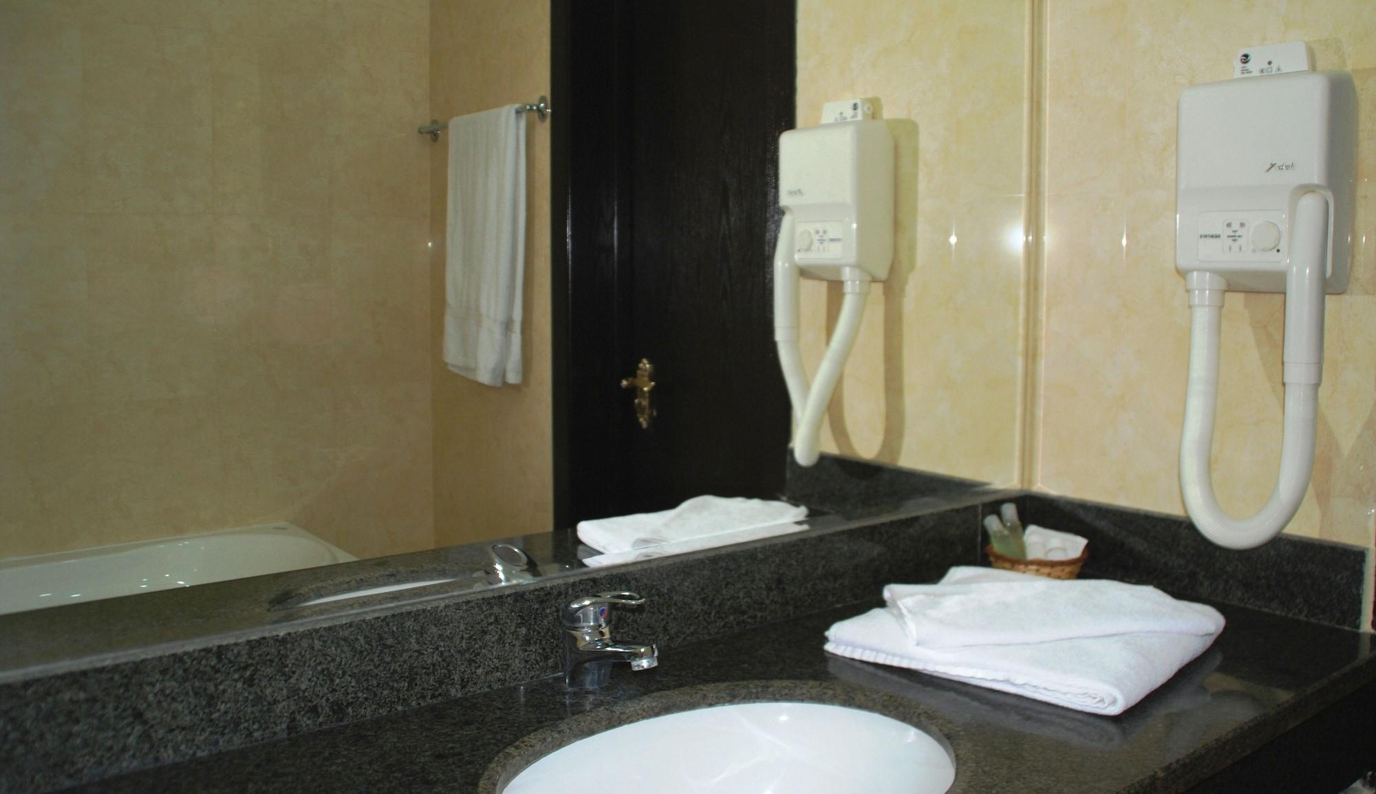 Hotel Ancor ブカレスト エクステリア 写真